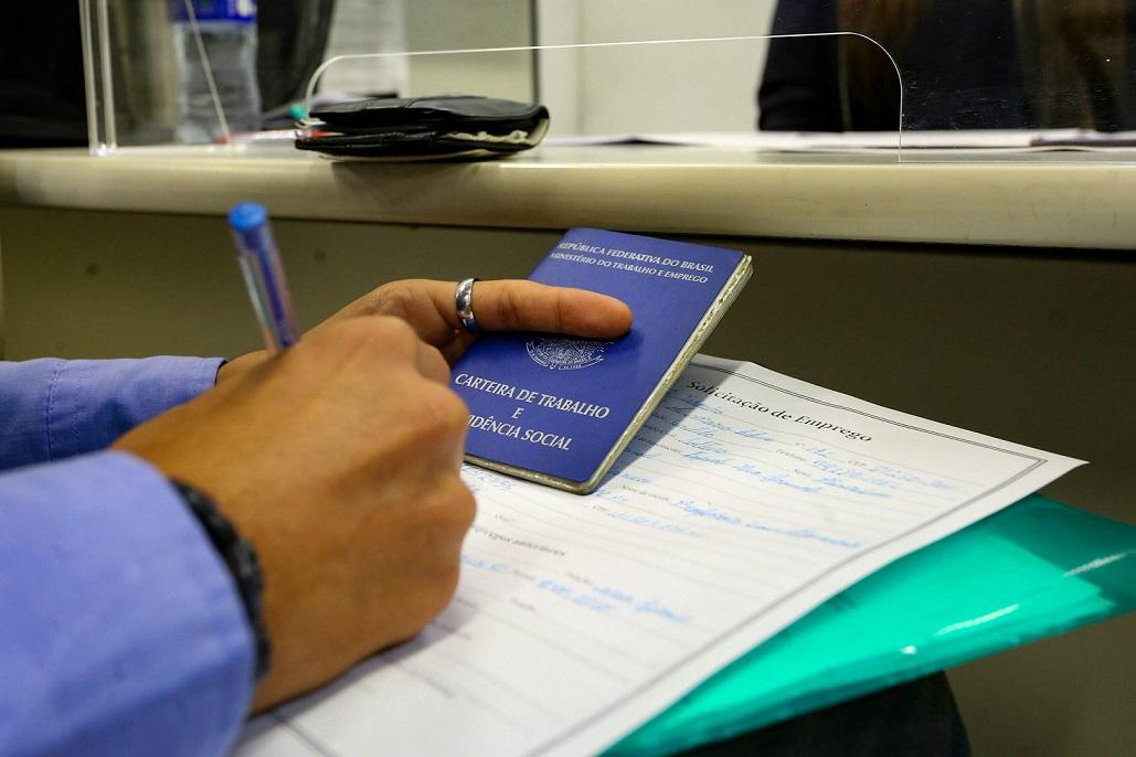 Agência do Trabalhador de Maringá tem 630 vagas abertas
