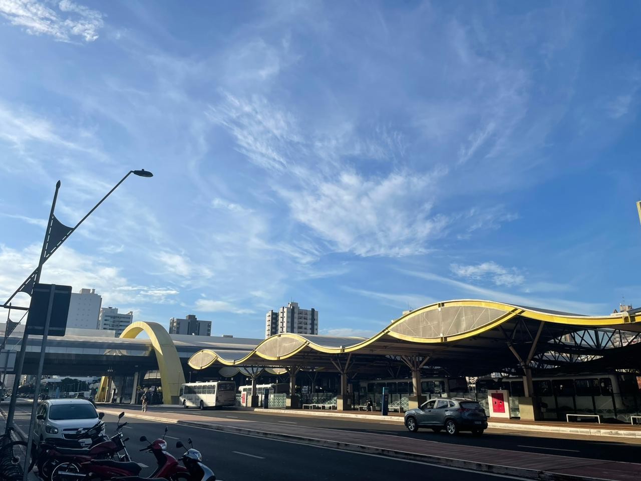 Sábado (27) de sol e temperatura agradável em Maringá