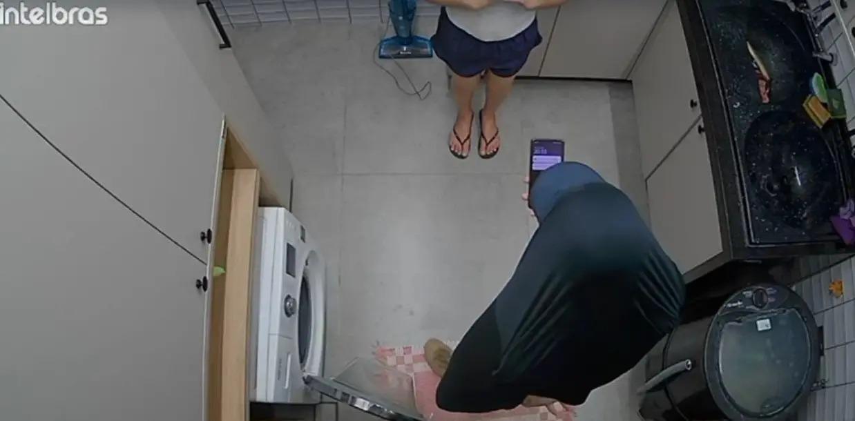 Invasão em Maringá: mãe e filhos são feitos reféns e câmera registra momentos de desespero