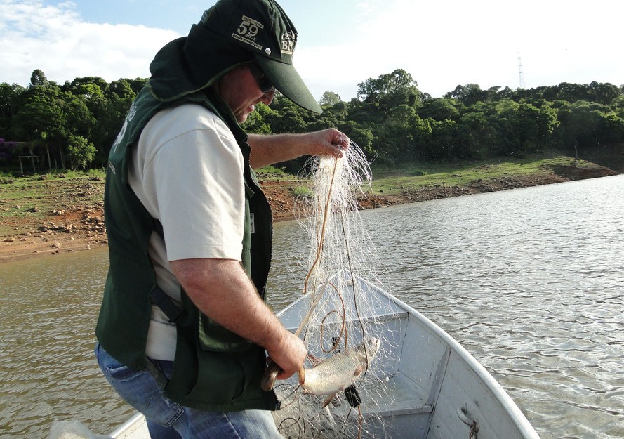 Pescadores estão sem receber o seguro defeso