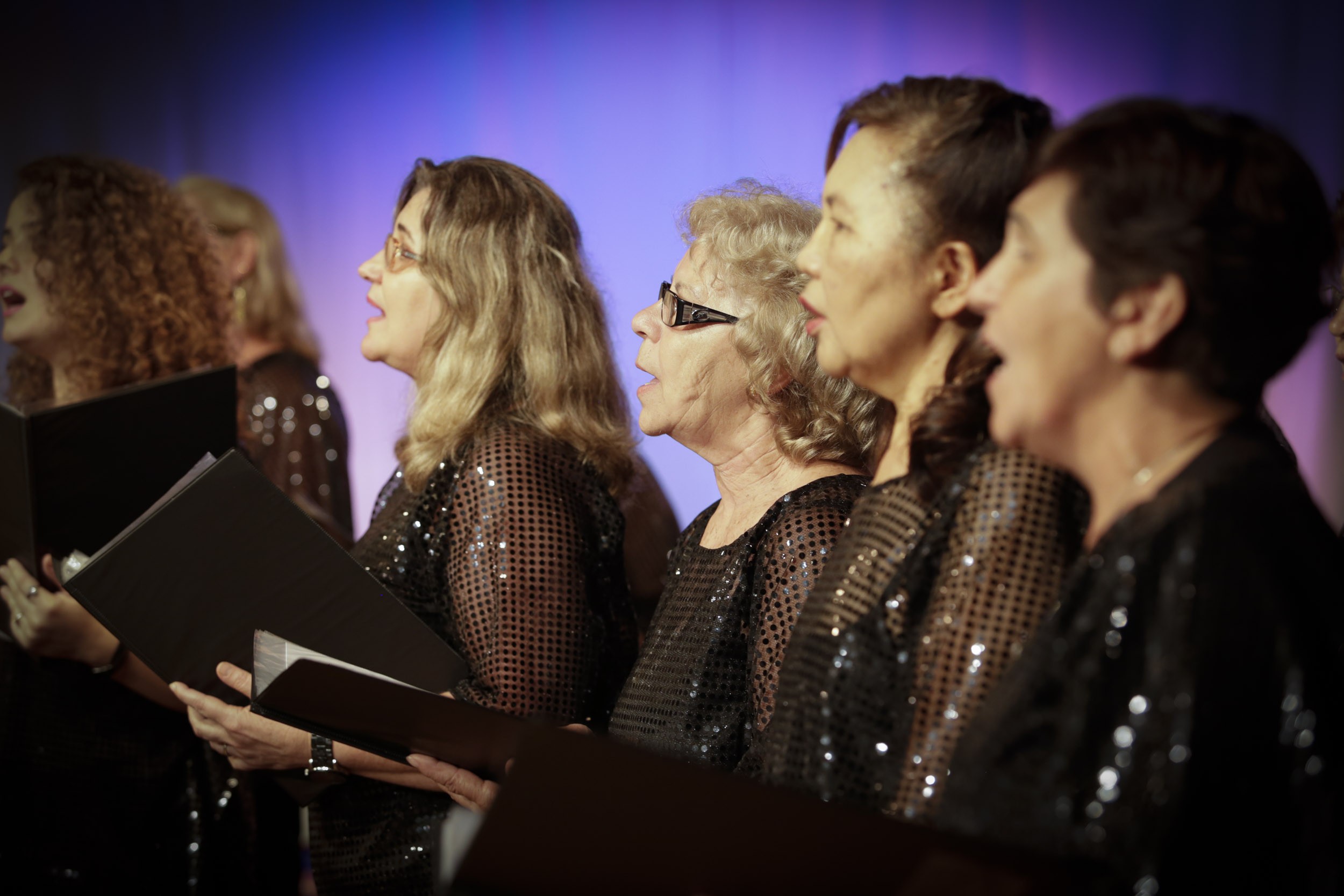 Projeto Corais da UEM apresenta o espetáculo “Vozes em Festa”