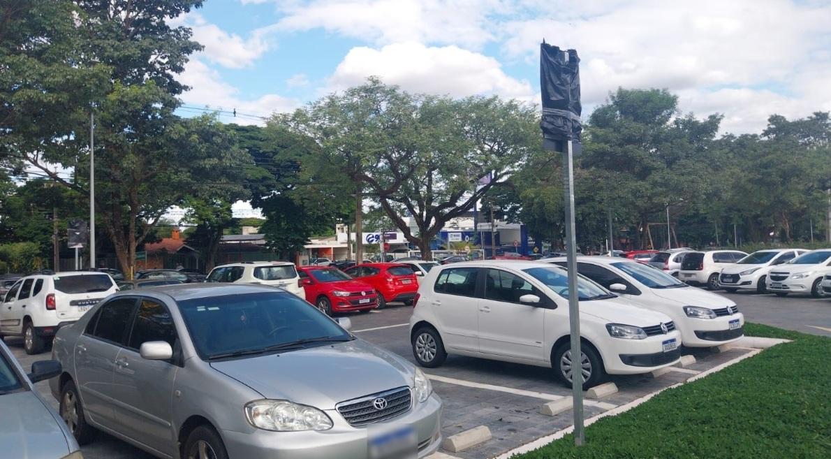 Estacionamento na Praça da Catedral poderá ter cobrança de Estar