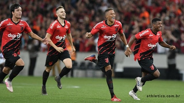 Nos pênaltis, Athletico vence Toledo e leva o Paranaense 2019