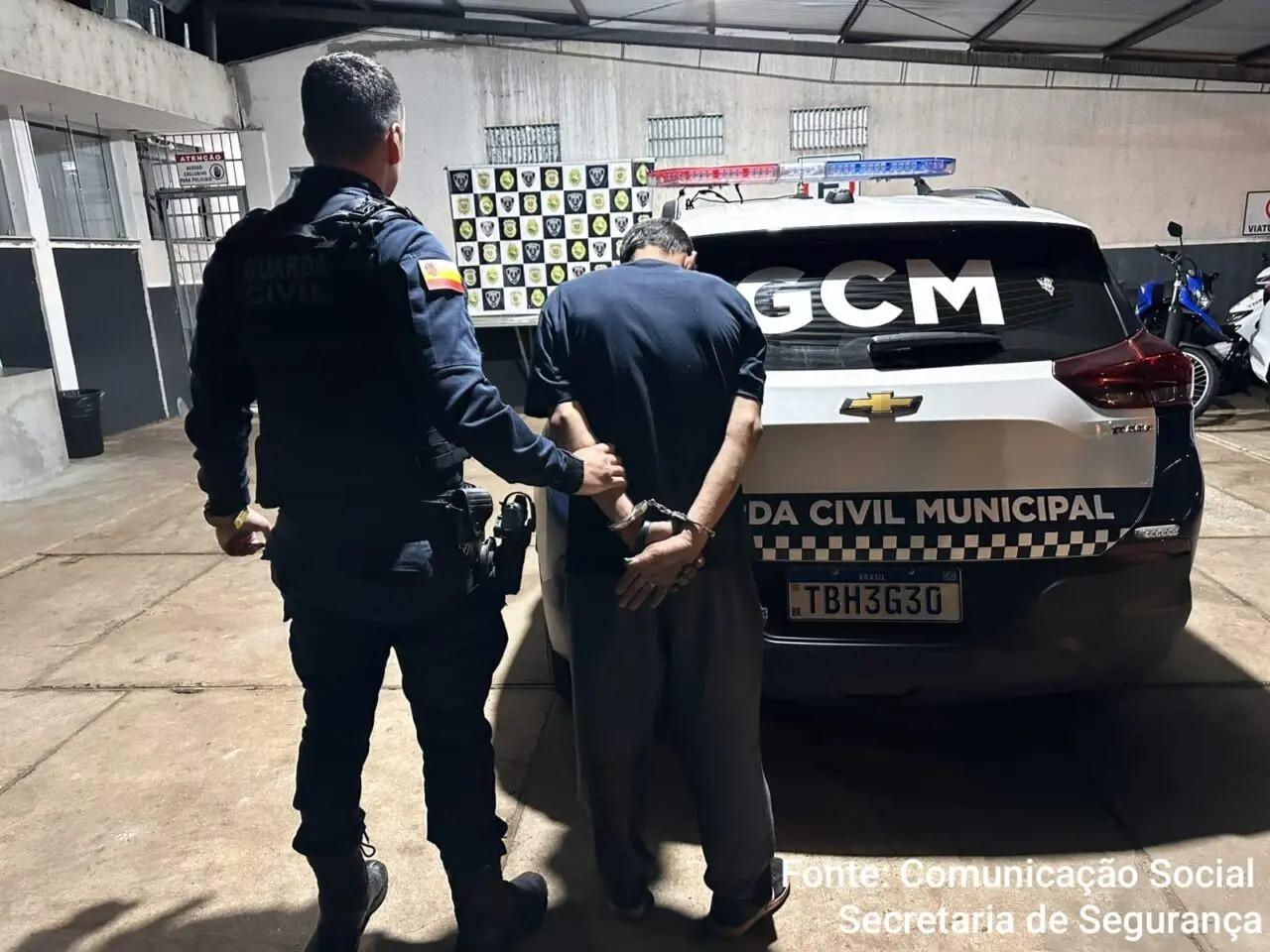 GCM prende suspeito de três homicídios em Maringá