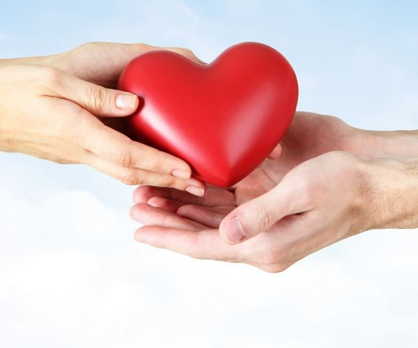 Ação em Maringá incentiva cadastramento de doadores de medula óssea