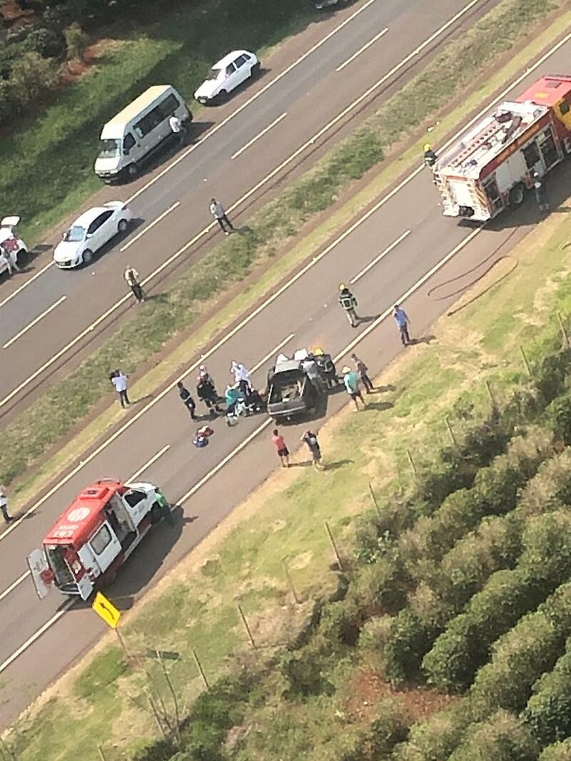 Motorista morre em acidente entre carro e caminhão na BR-376, em Cambira