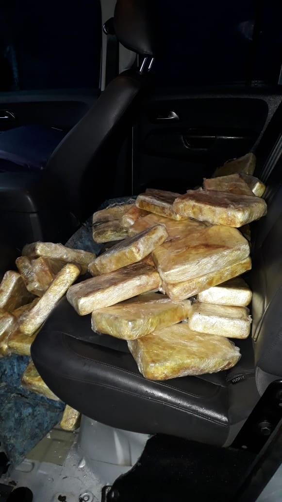 Denarc de Maringá apreende 45 kg de pasta base de cocaína