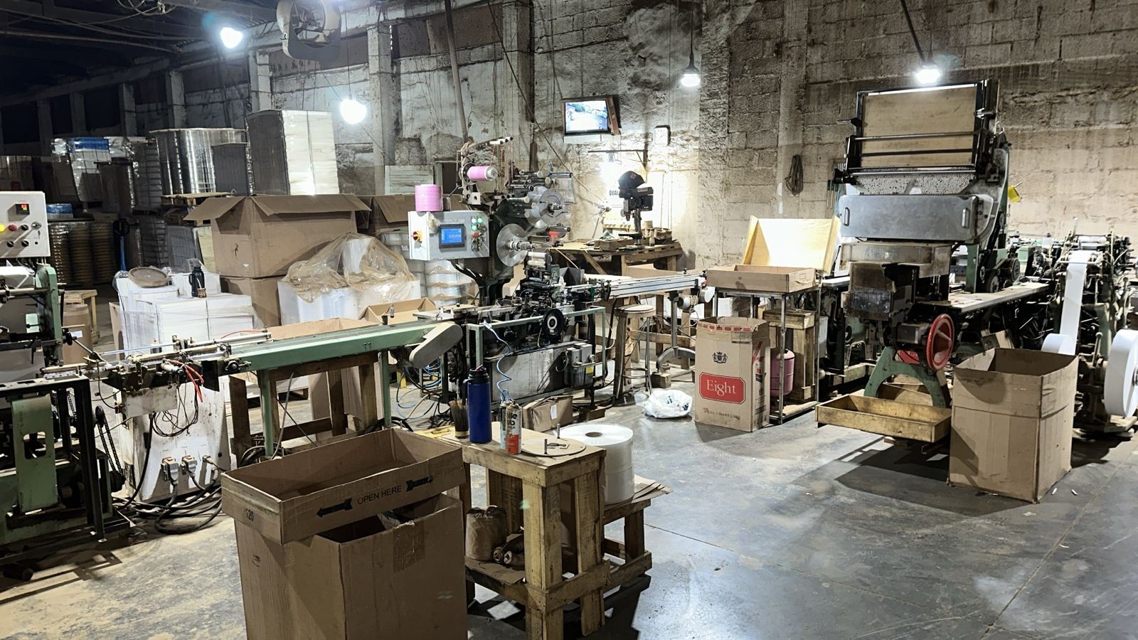 Fábrica clandestina de cigarros explorava mão de obra paraguaia