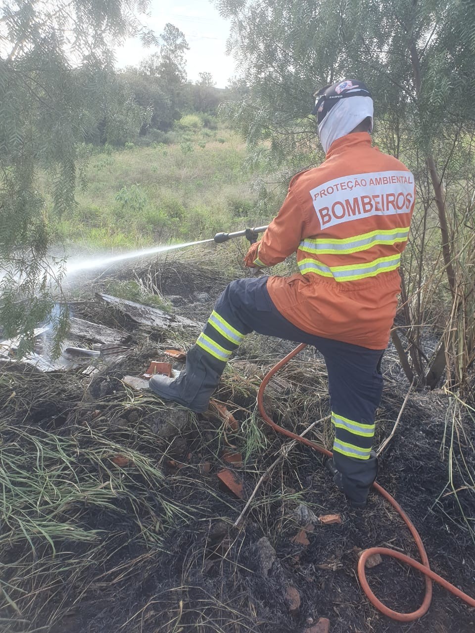 Bombeiros alertam para risco de incêndios ambientais