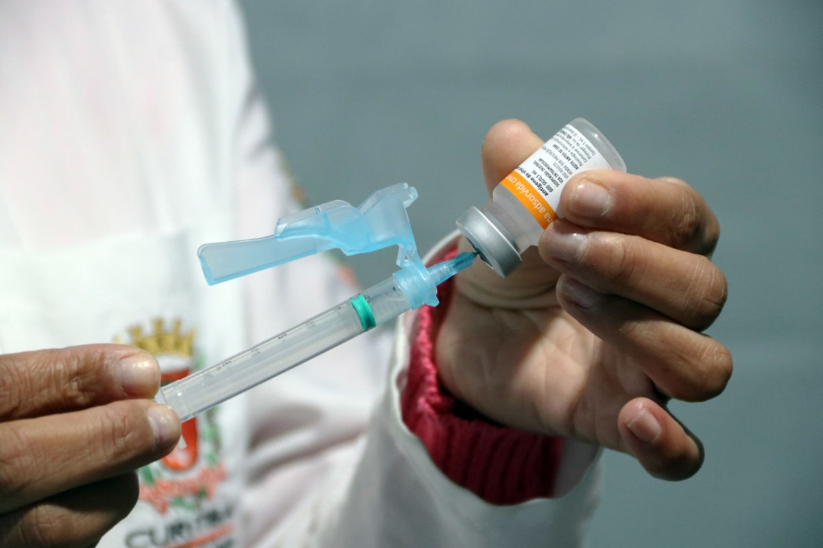 Nova variante da Covid-19 já circula em Curitiba