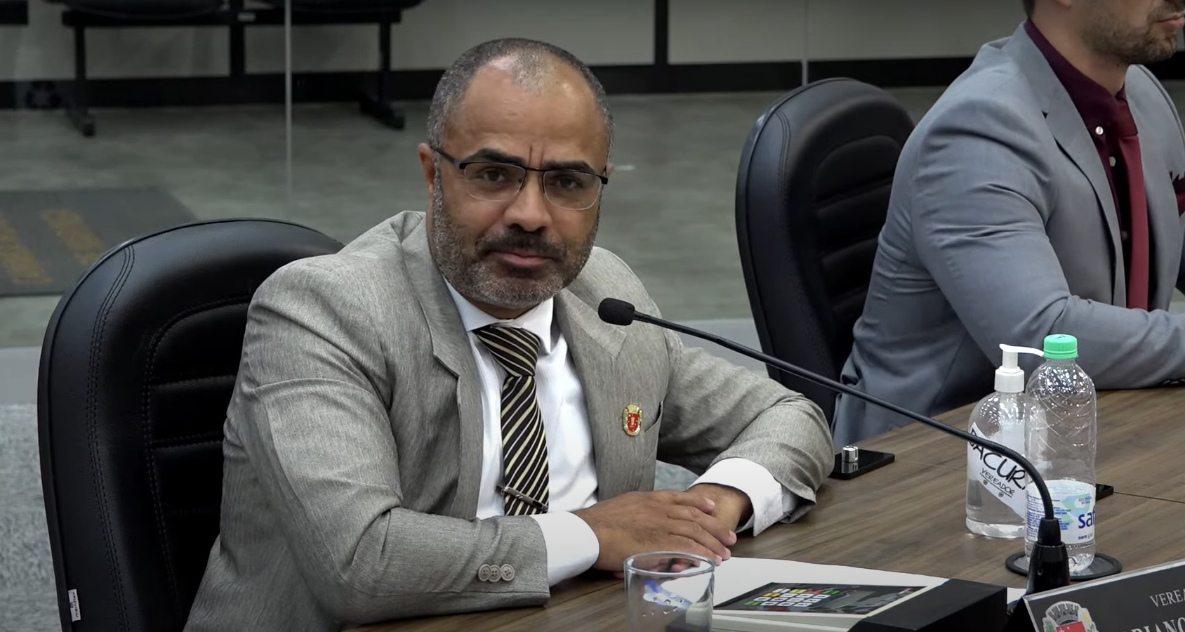 Bacurau se despede da Câmara em última sessão antes de retorno de Mantovani