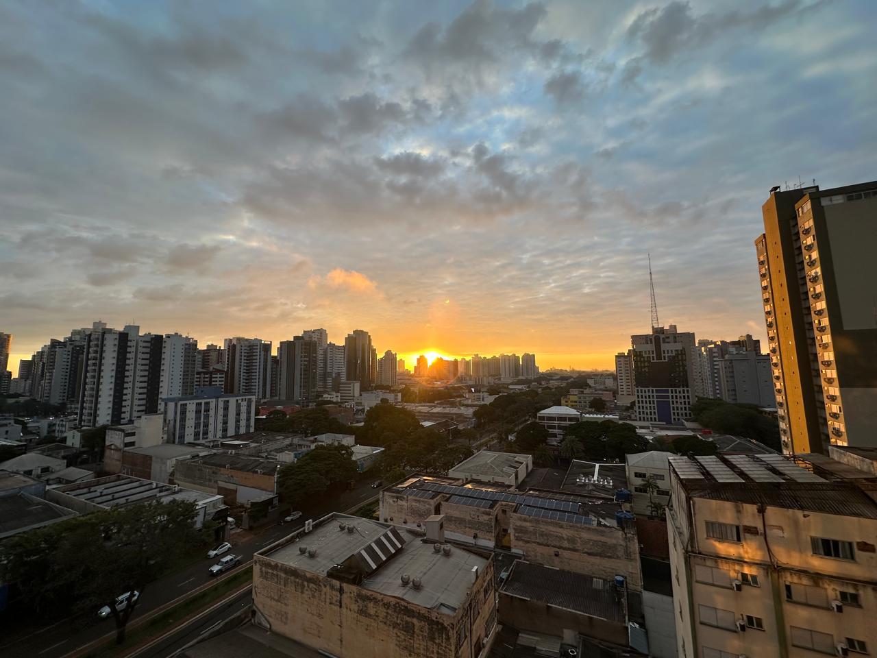 Outono termina com tempo ameno em Maringá; próxima semana tem previsão de geada