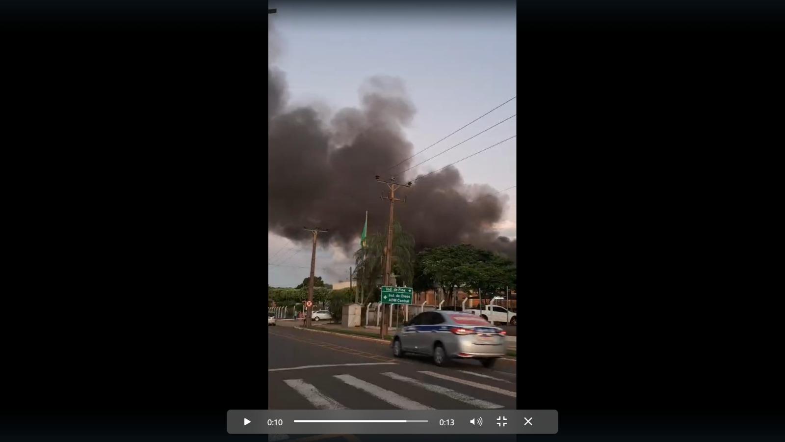 Incêndio mobiliza bombeiros e brigadistas em cooperativa