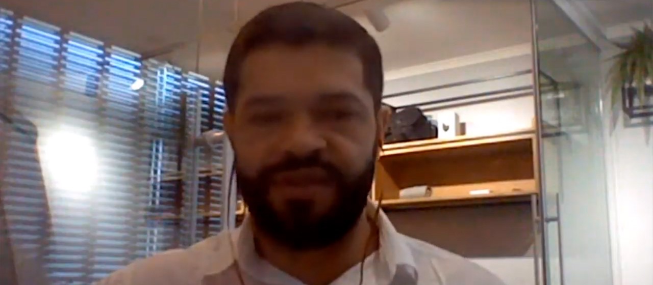 Mudar de carreira após os 40 não significa abandonar a experiência ou começar “do zero”