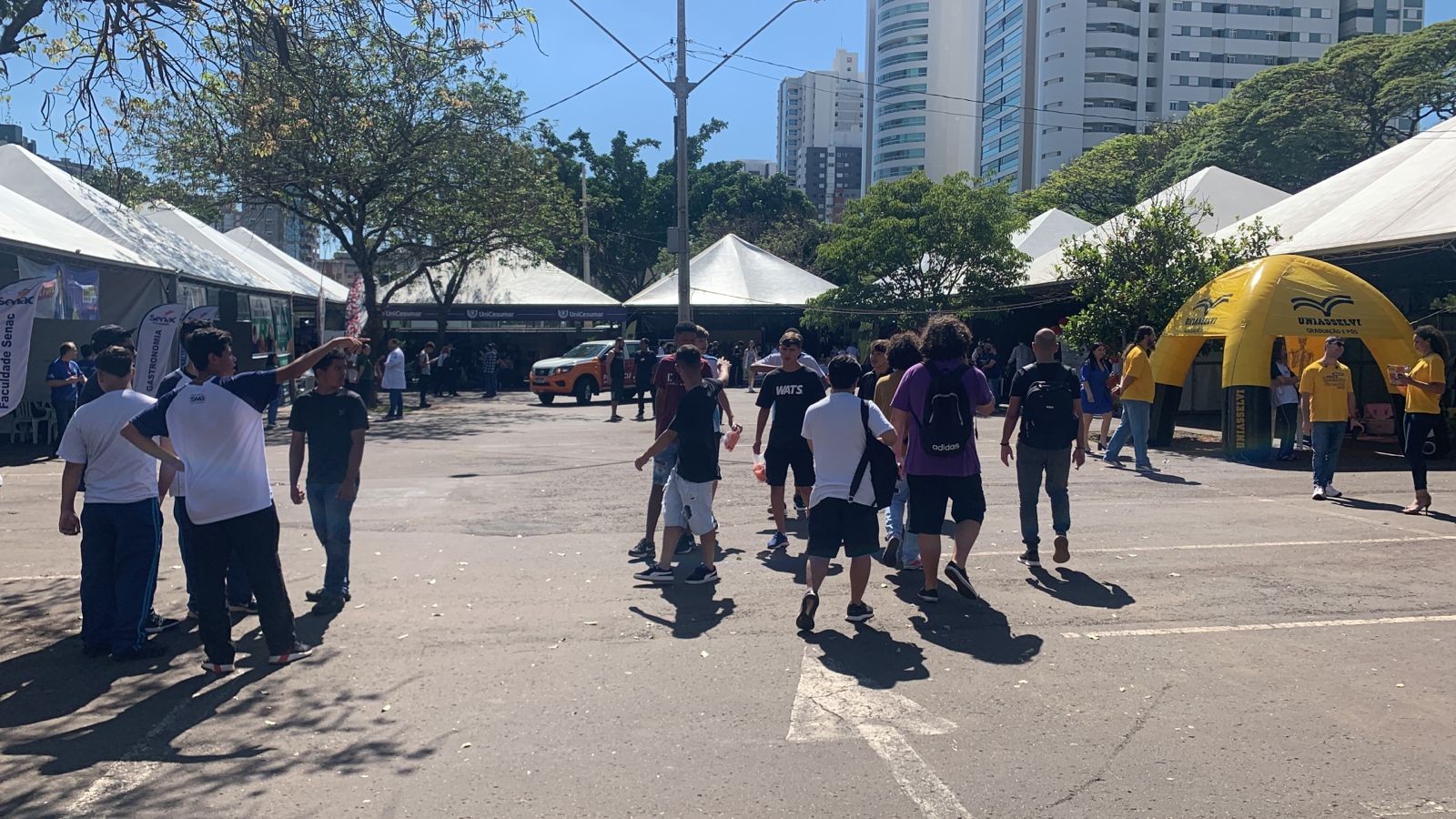 Estudantes conhecem melhor cursos de graduação em Mostra de Profissões