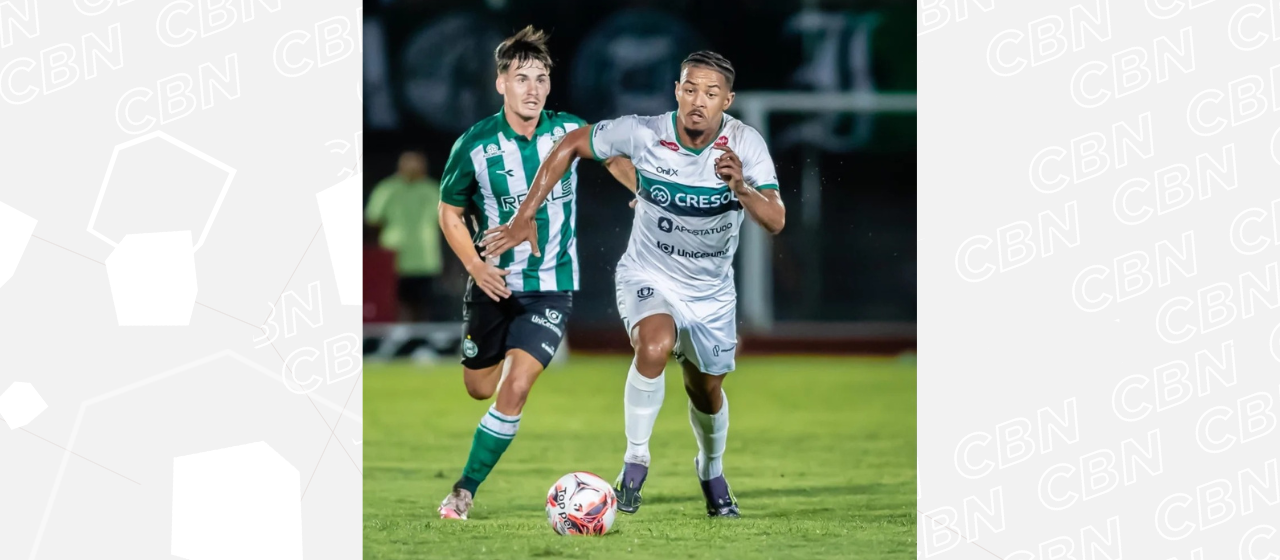 Maringá FC pressiona, mas erro na defesa garante vitória do Coritiba