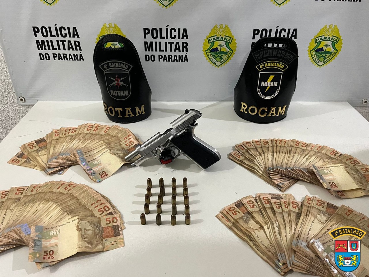 Polícia prende três pessoas e apreende arma e dinheiro em Maringá