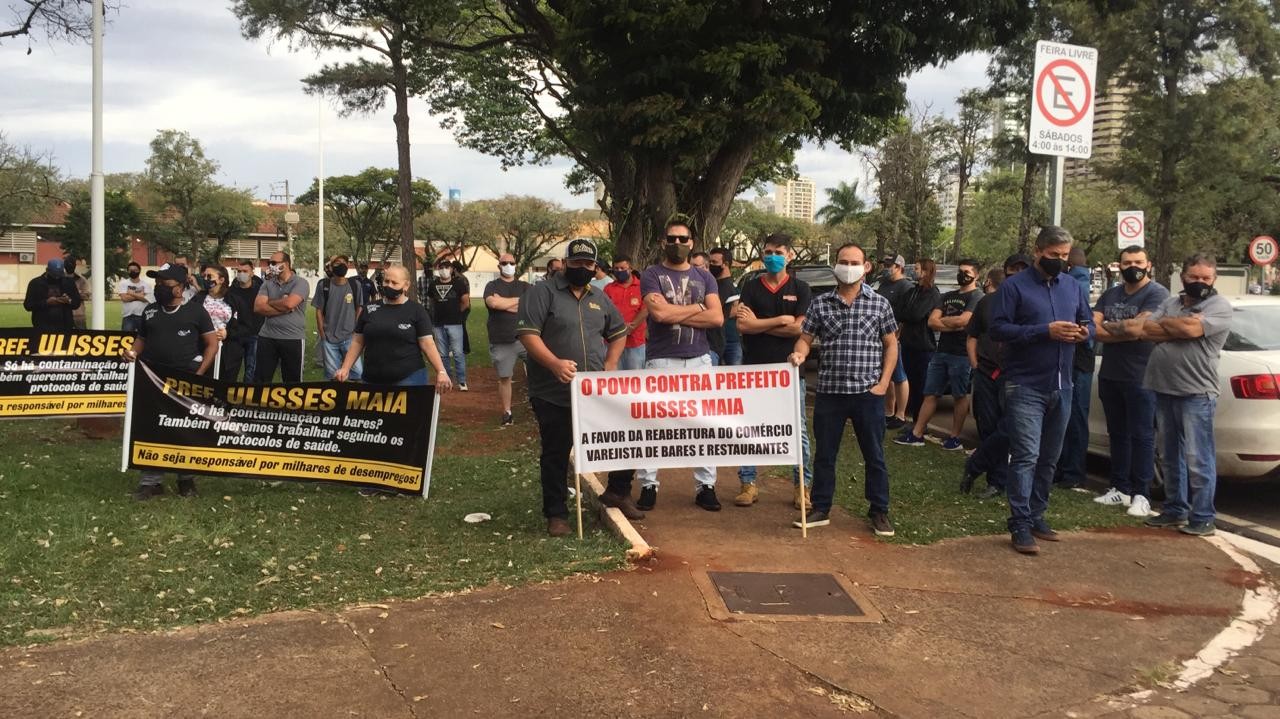 Justiça nega liminar para reabertura de bares