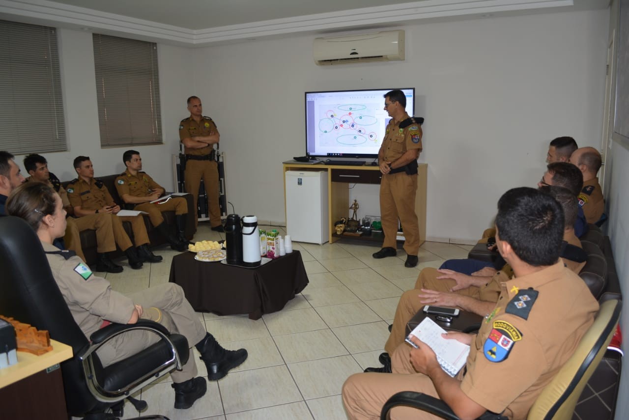 Policiamento ostensivo a pé começa na abertura noturna do comércio
