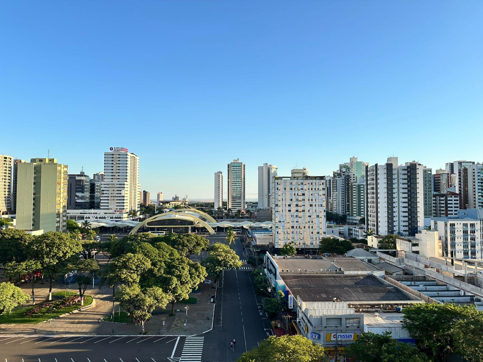 Terça-feira (3) segue com previsão de calor intenso em Maringá