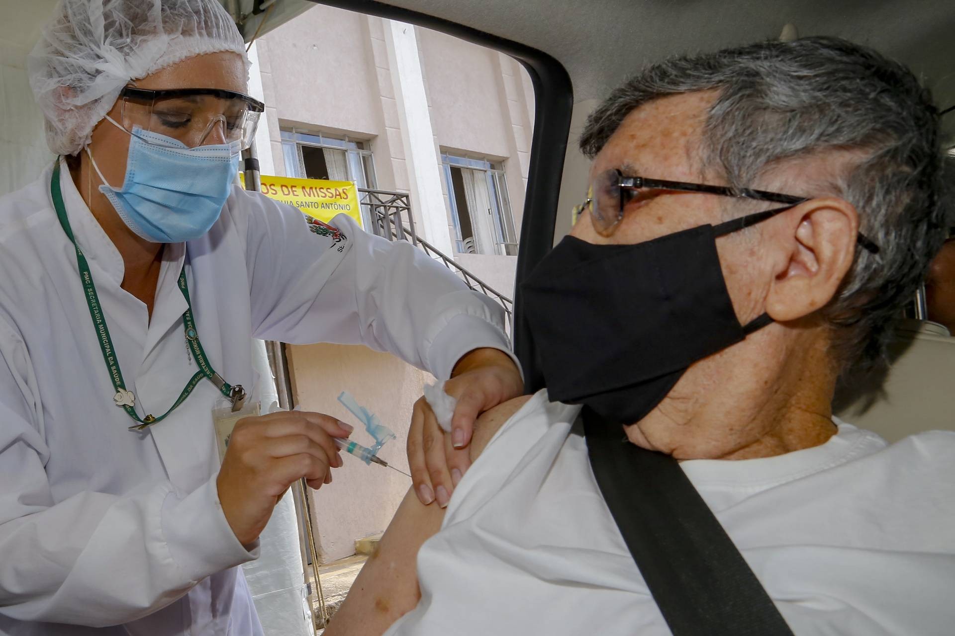 Internação de idosos em UTI reduz para 27% no Paraná