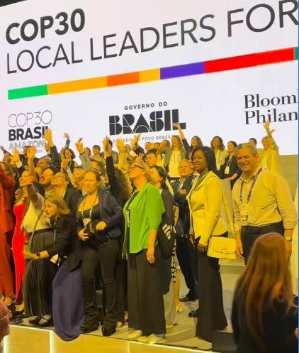 Na COP 30, prefeito apresenta projeto de habitação para moradores de rua