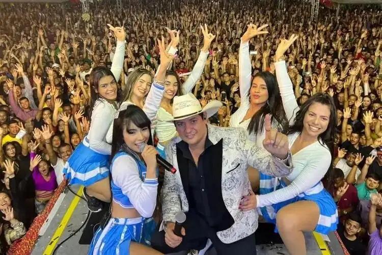 Bonde do Forró se apresenta neste sábado, no Carnaval de Maringá