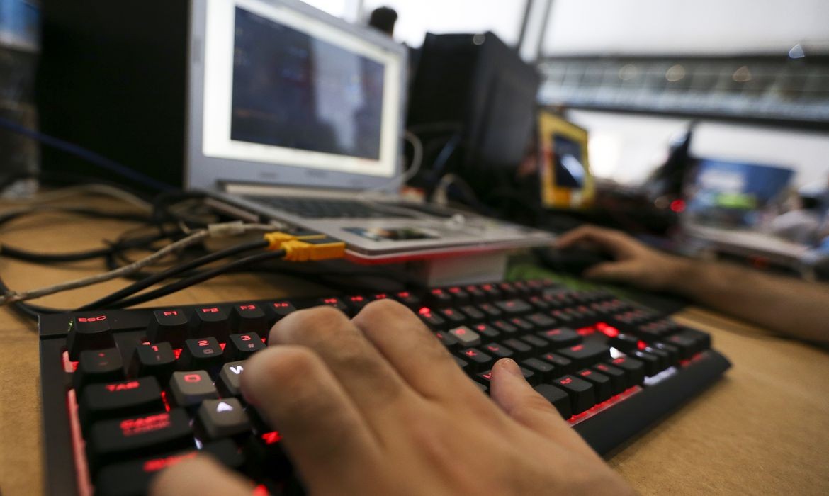 Astorga contrata 140 câmeras de videomonitoramento, 20 delas com leitura de placas