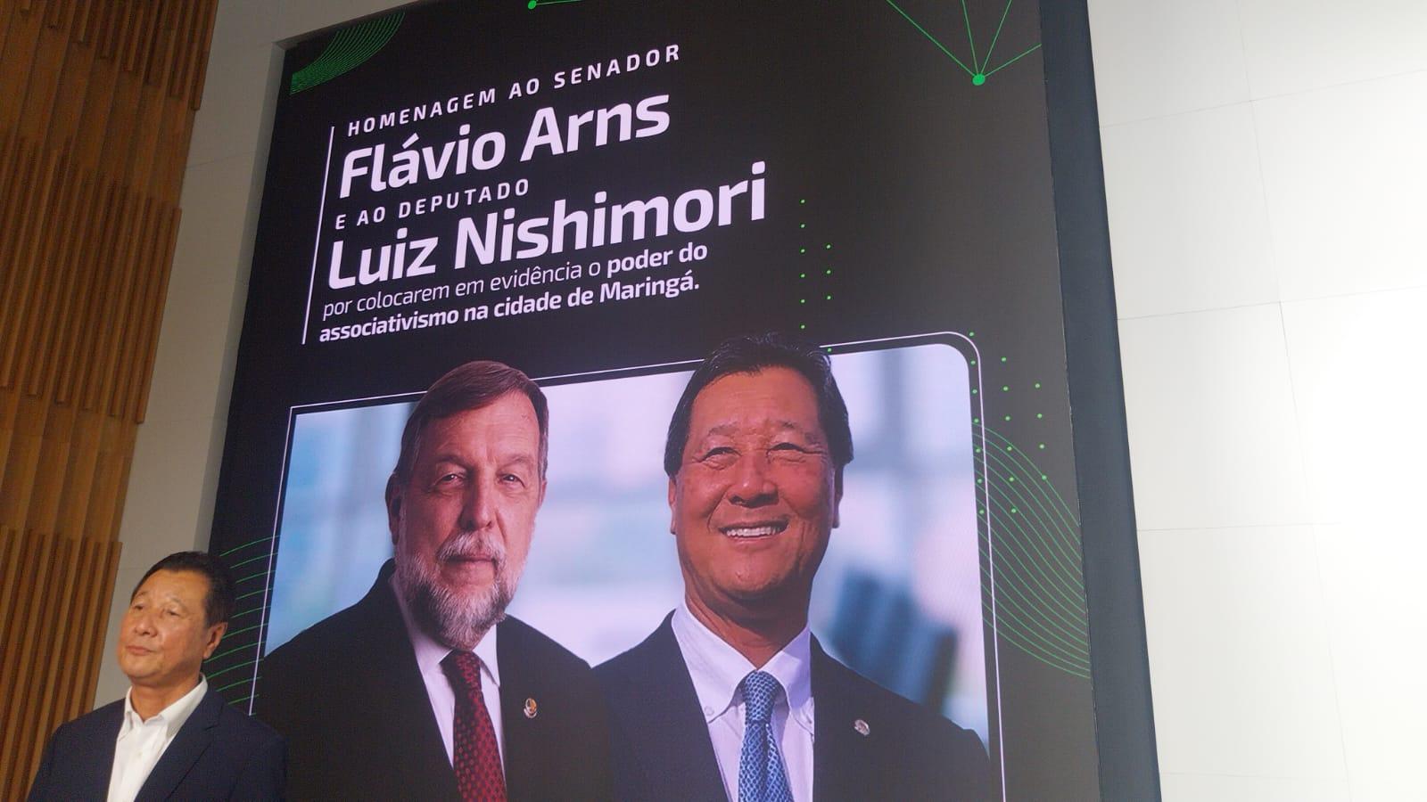 Parlamentares são homenageados por título de Capital do Associativismo