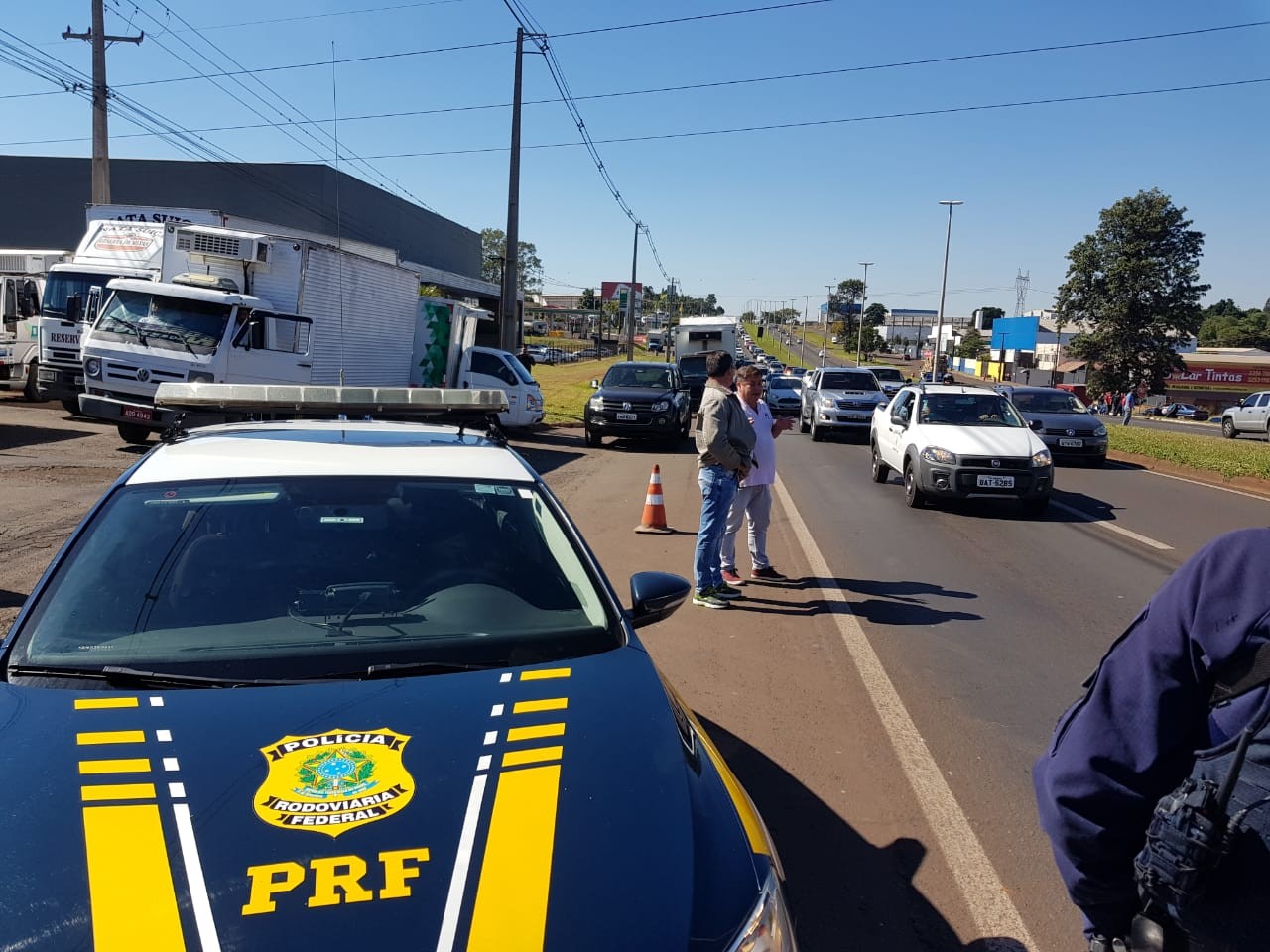 Rodovias estaduais já têm 23 bloqueios e as federais, 67
