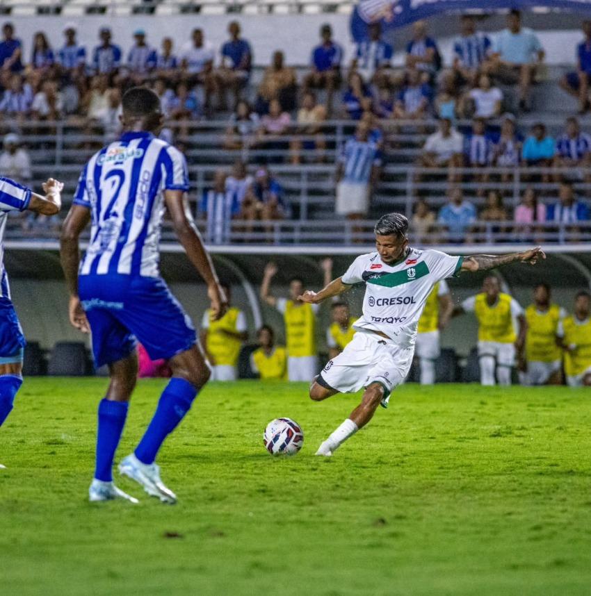 Após 13 jogos sem perder, Maringá é superado pelo CSA na Série C