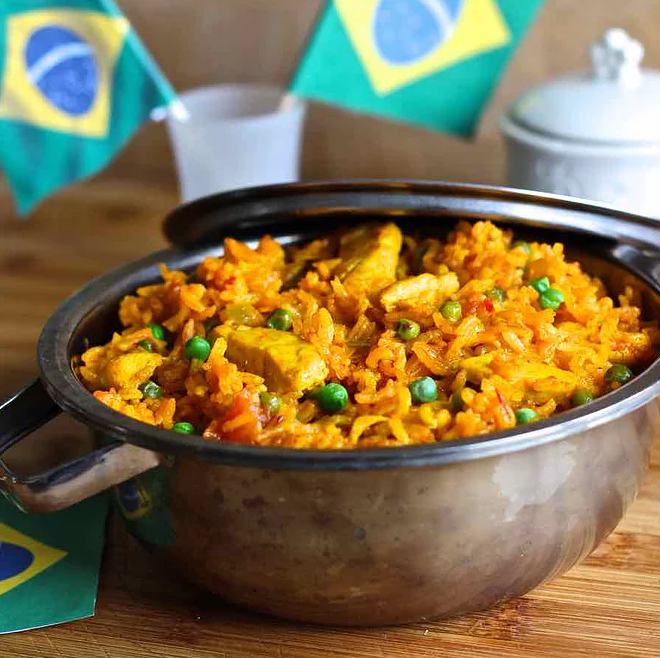 Galinhada tem influência da região centro-oeste do Brasil