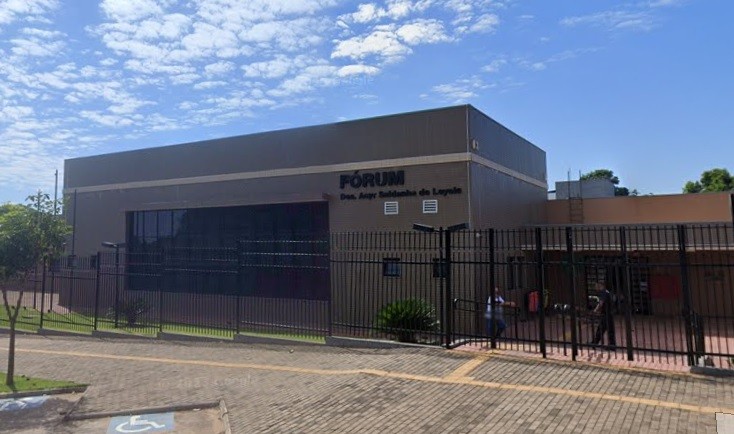 Homem é condenado a 30 anos de prisão por matar enteada a facadas