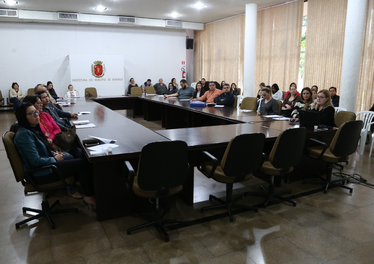 Controladoria pretende desenvolver manual de acesso à informação para o cidadão maringaense