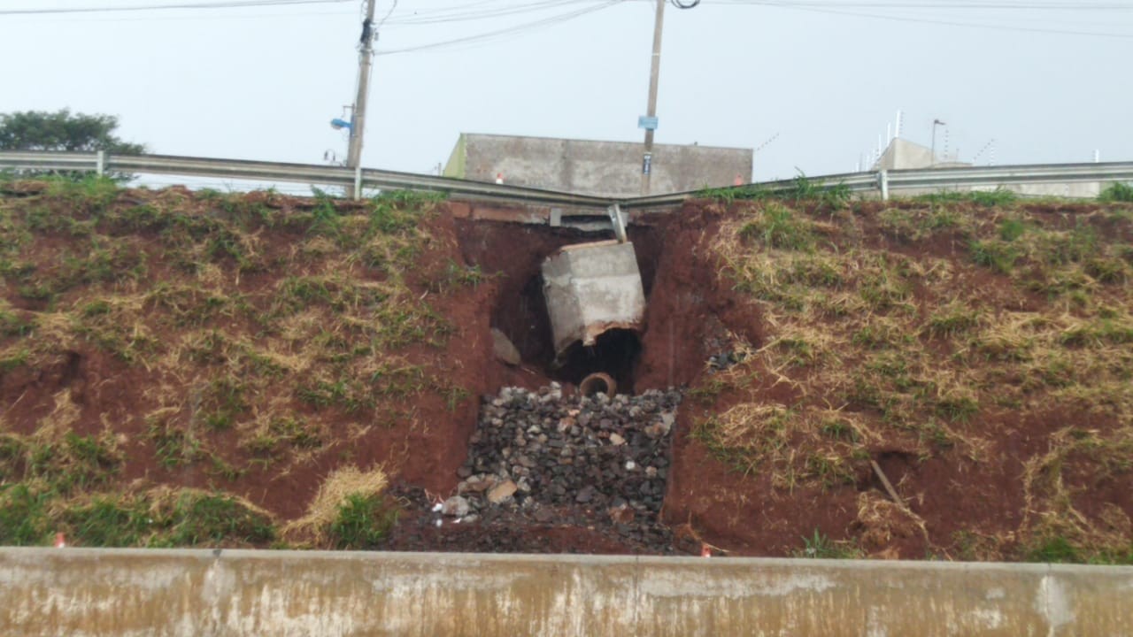 Dnit inicia reparos em paredões do Contorno Norte, em Maringá