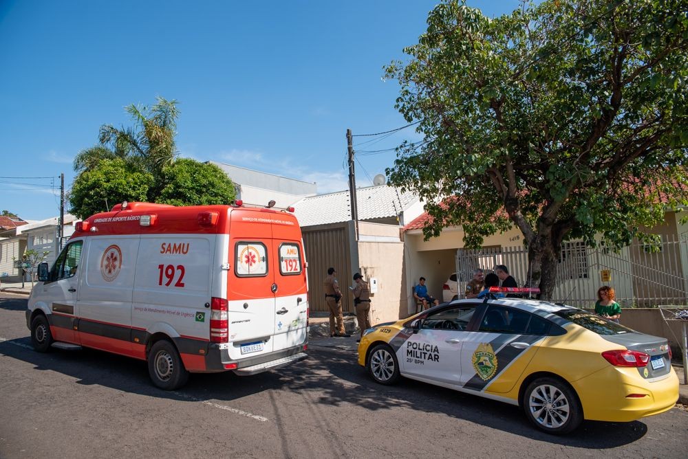 Policial mata esposa a facadas em Umuarama