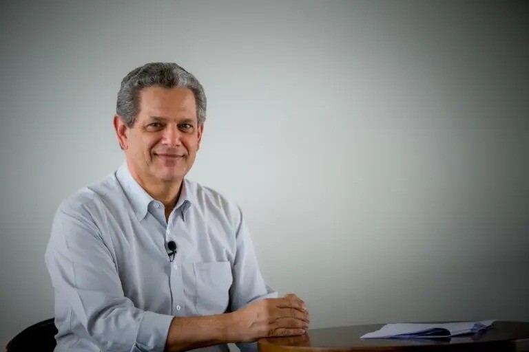 Silvio Barros apresenta notícia-crime na PF para identificar e punir os responsáveis pelo áudio criado por inteligência artificial