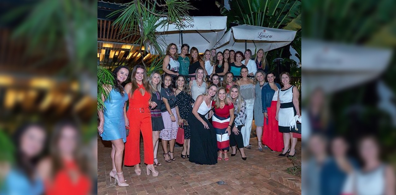 Mulheres se unem para arrecadar recursos para o HUM