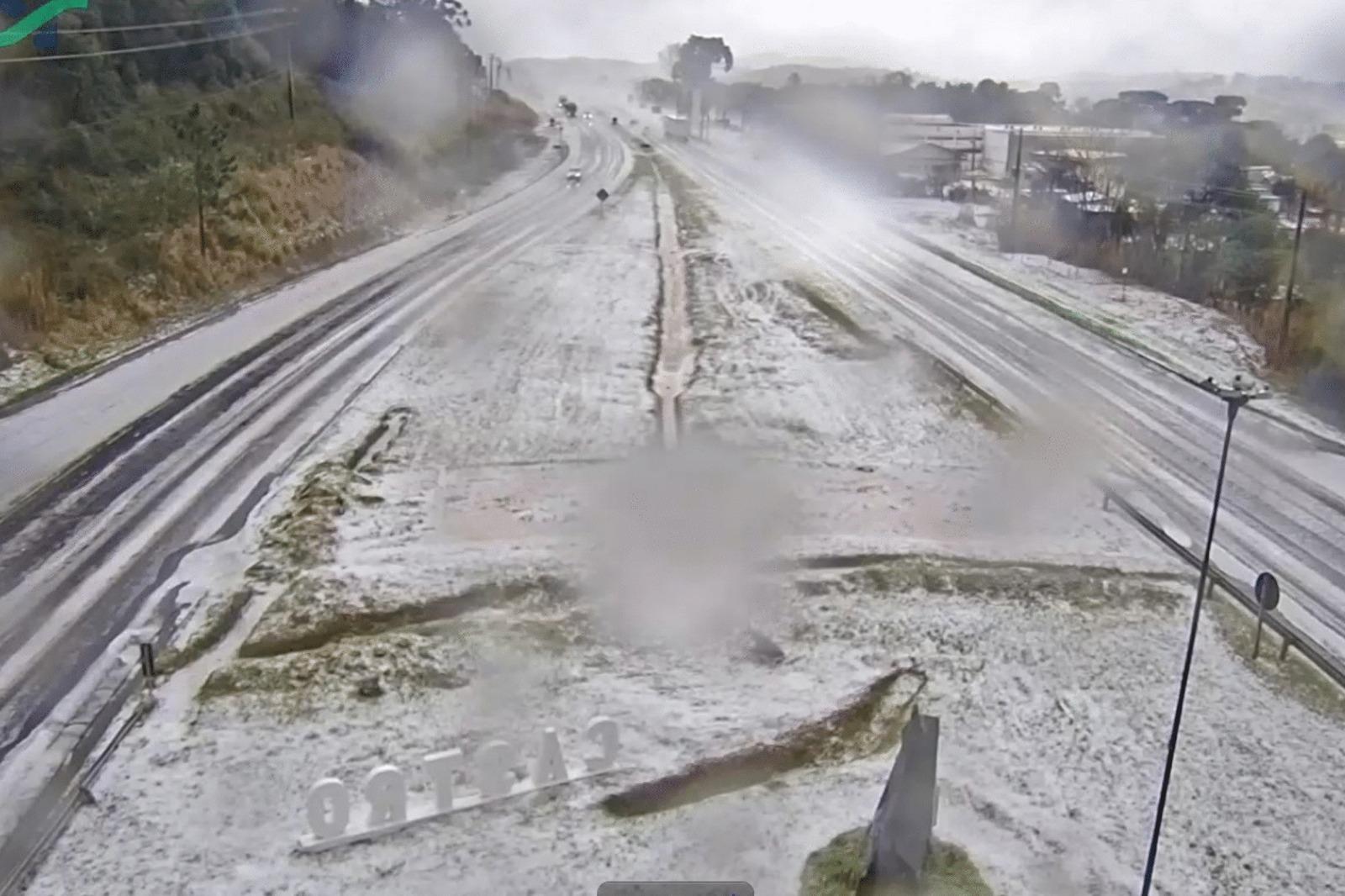 Granizo em Castro afeta mais de duas mil pessoas e danifica casas
