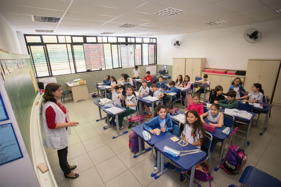 Prefeitura e Sismmar discutem em fevereiro piso salarial dos professores