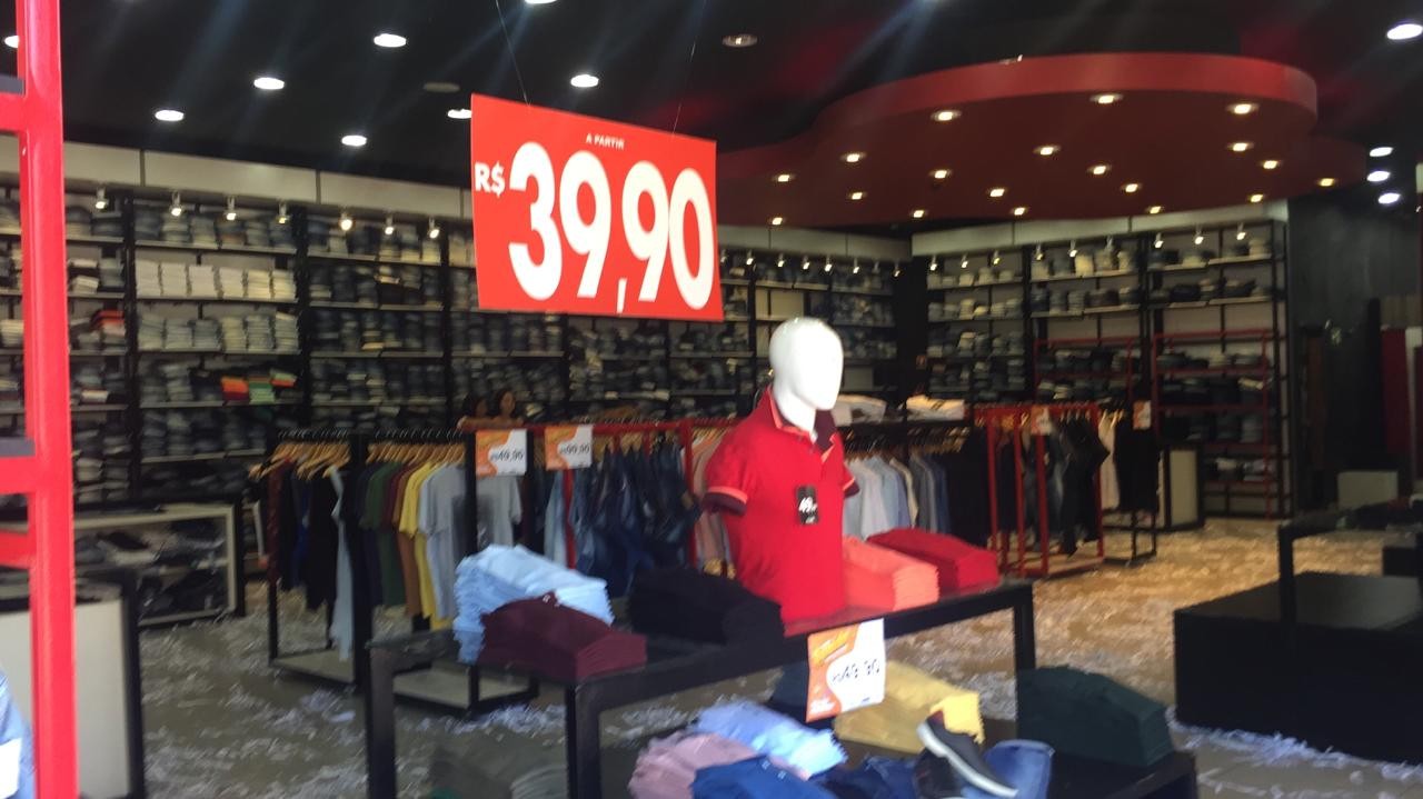 Consumidores da região desembarcam em Maringá para comprar mais barato