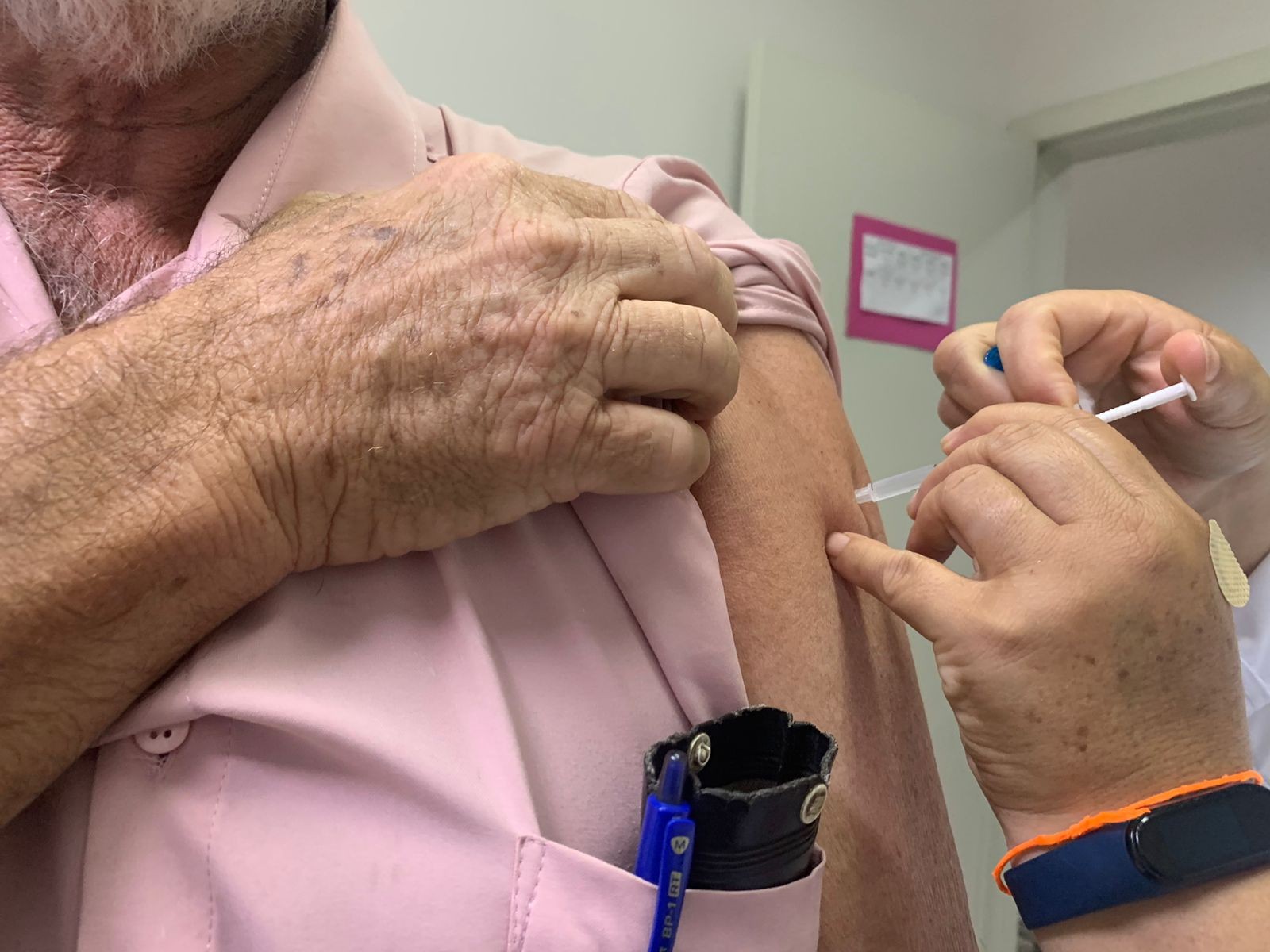 Saúde promove ′Dia D de Vacinação′ nas 34 UBSs neste sábado (15)