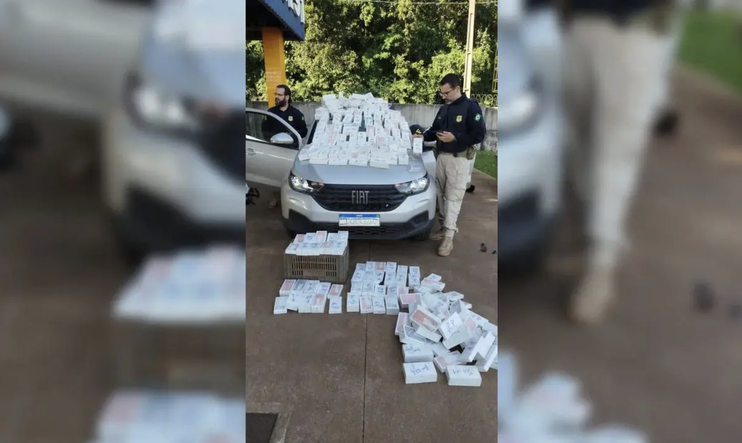 PRF apreende 350 iPhones avaliados em R$ 3 milhões no Paraná