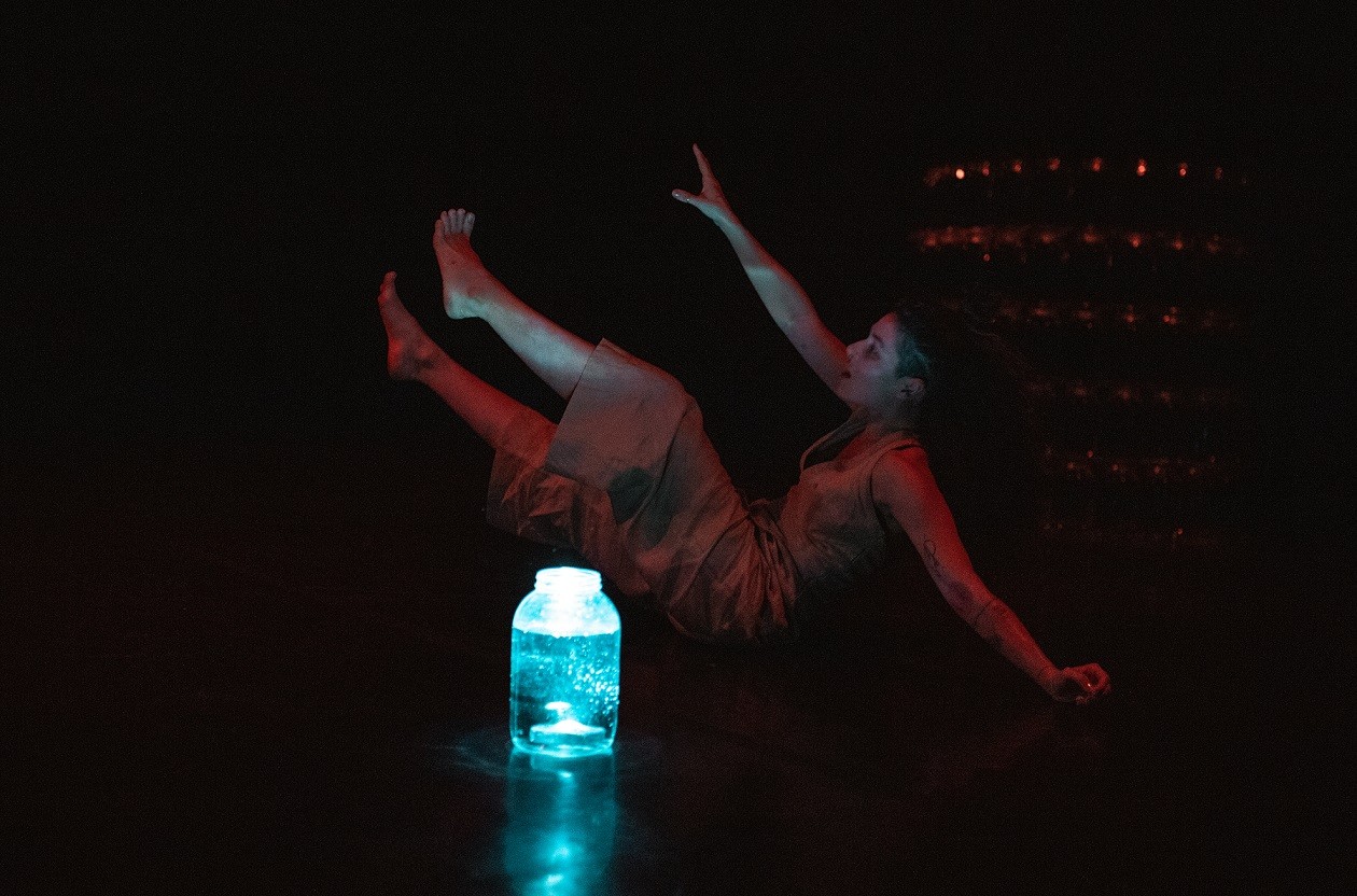 Bailarina maringaense ganha prêmio por espetáculo inspirado em Magó