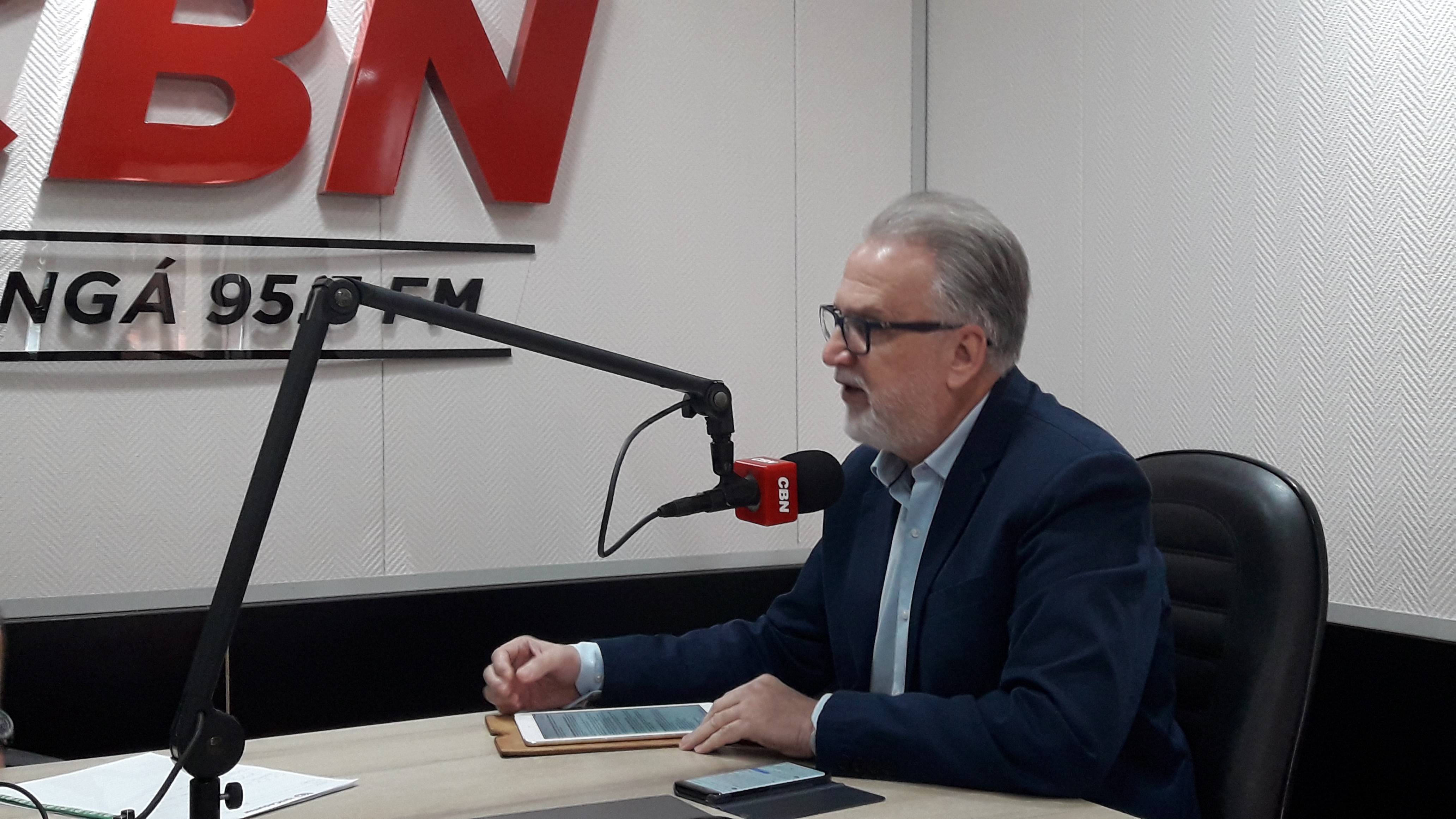 Sinal verde para o viaduto do Catuaí