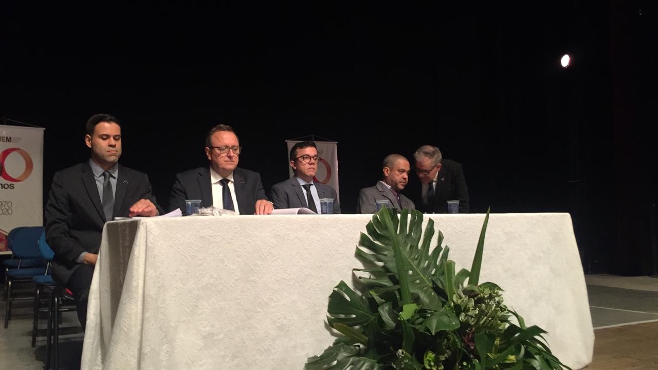 Conselho será elo entre academia e sociedade