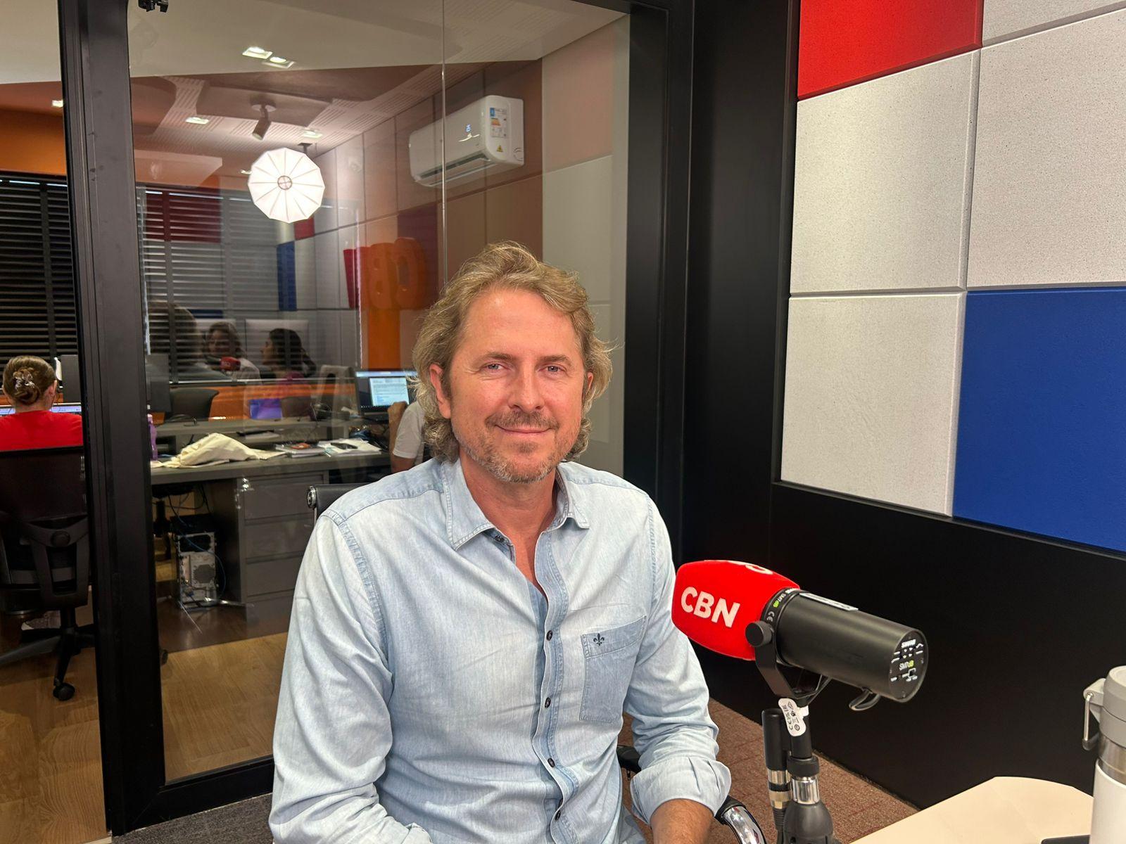 Zeca Dirceu anuncia ordem de serviço do IFPR para este mês