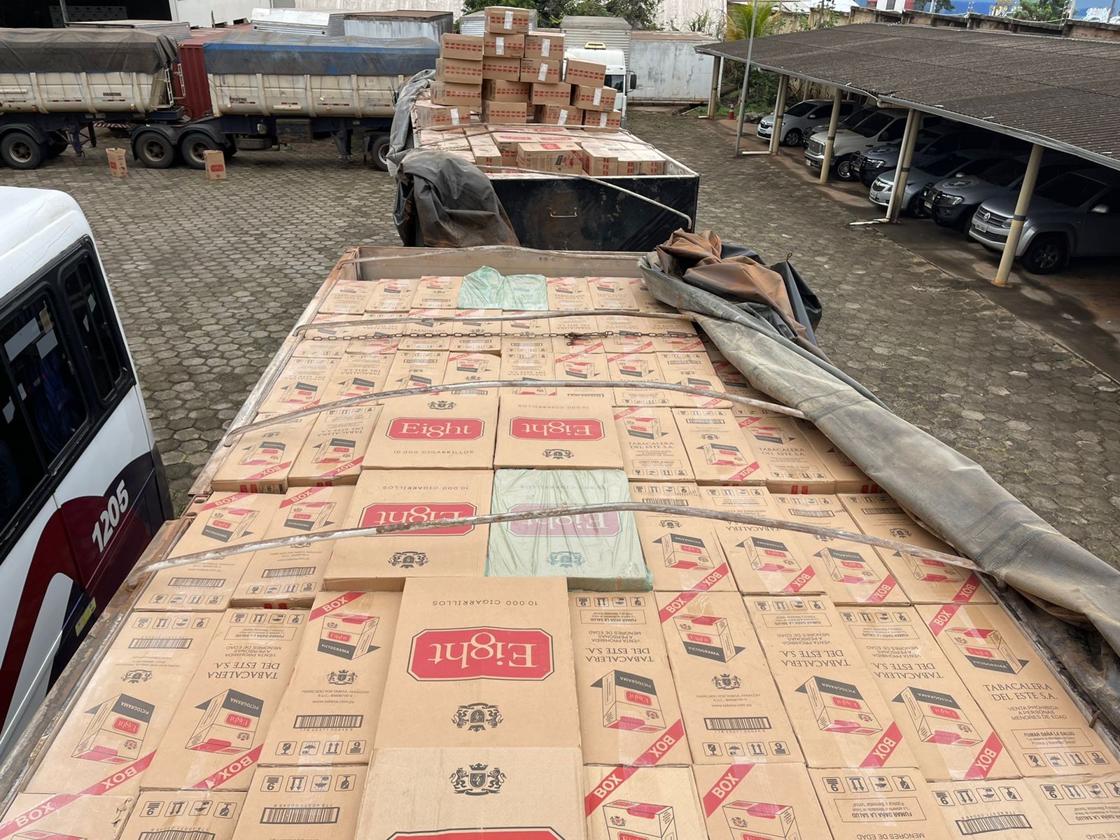 Polícia Federal apreende 1 milhão de maços de cigarros contrabandeados