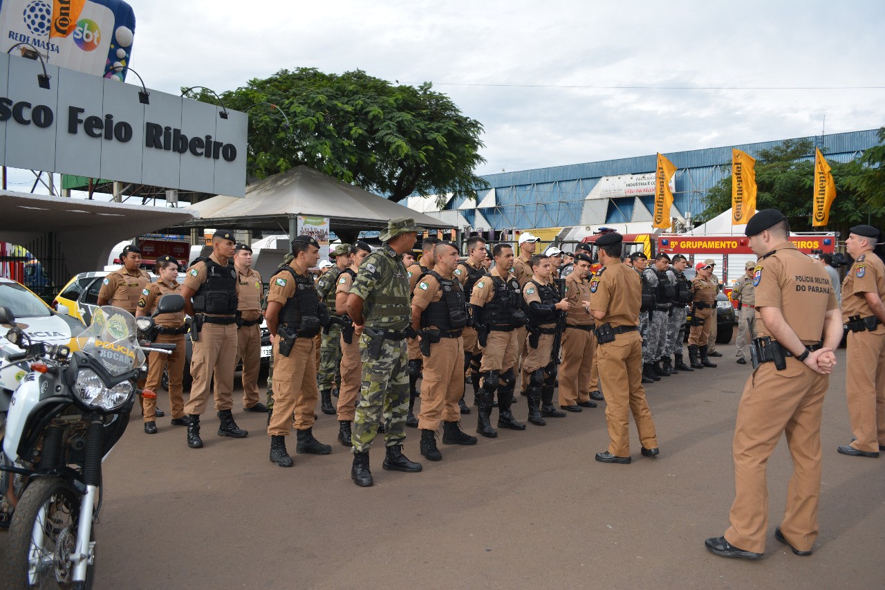 Em Maringá, operação conta com mais de 60 policiais