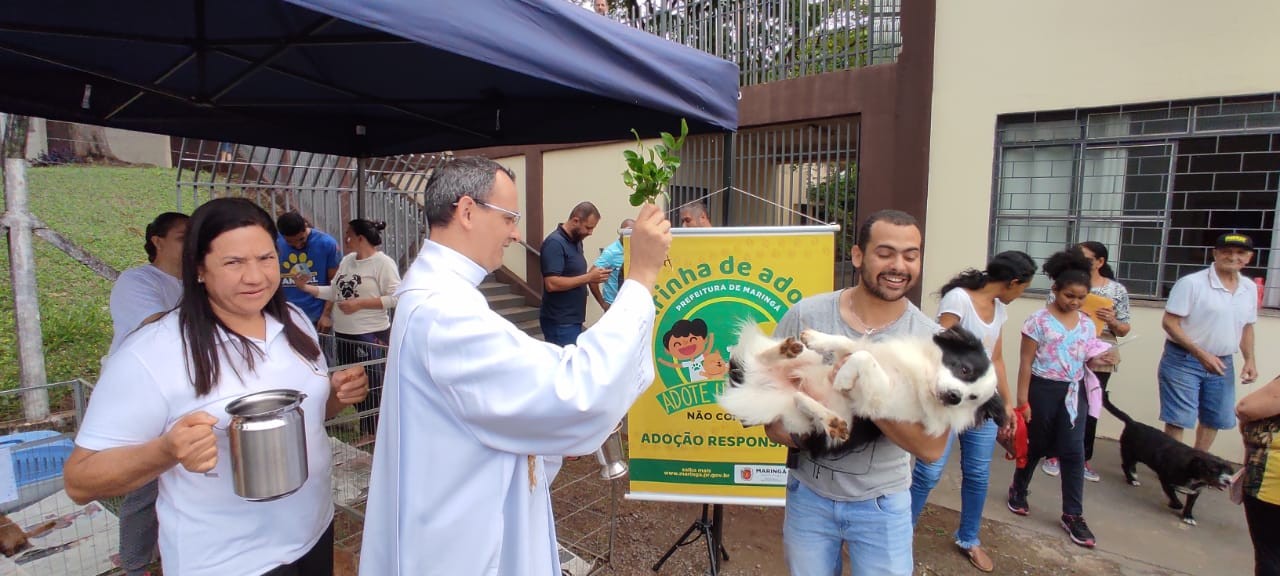 Paróquia São Francisco de Assis realiza bênção dos animais
